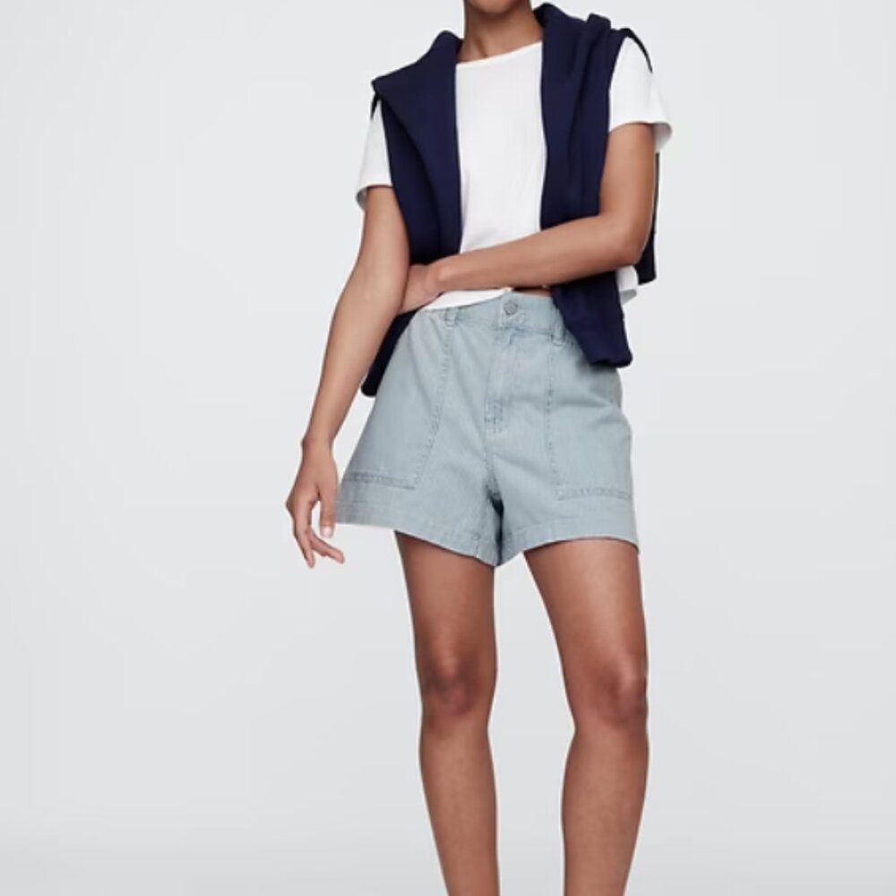 Gap Women's 4" High Rise Supersoft Denim Utility Shorts